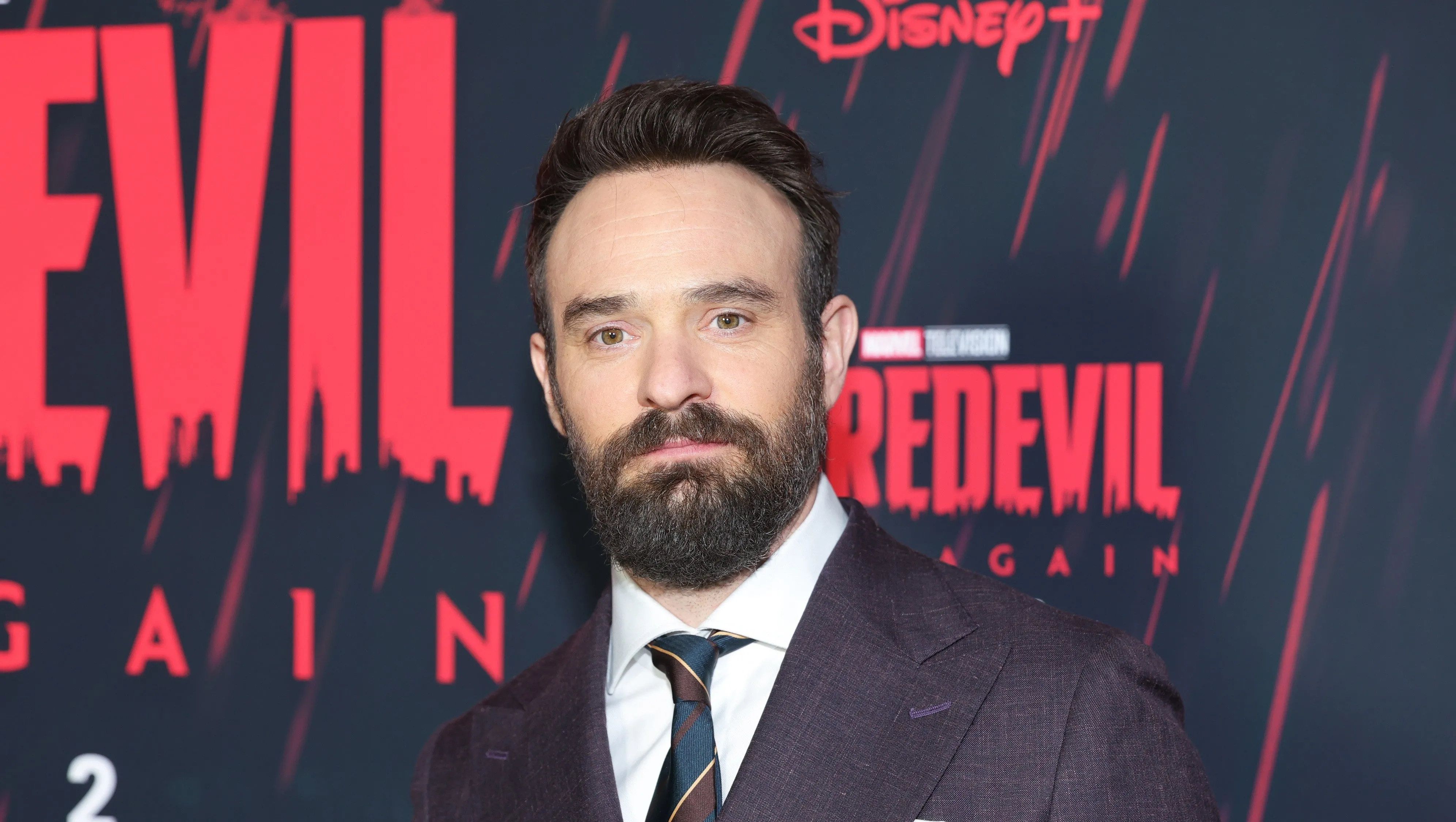 Charlie Cox finalmente prueba Clair Obscur: Expedition 33 tras sus anteriores comentarios de 'fraude'