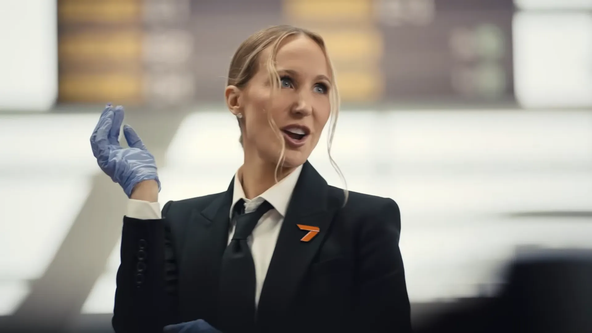 Reino Unido prohíbe el anuncio de Call of Duty: Black Ops 7 con Nikki Glazer por banalizar la violencia sexual