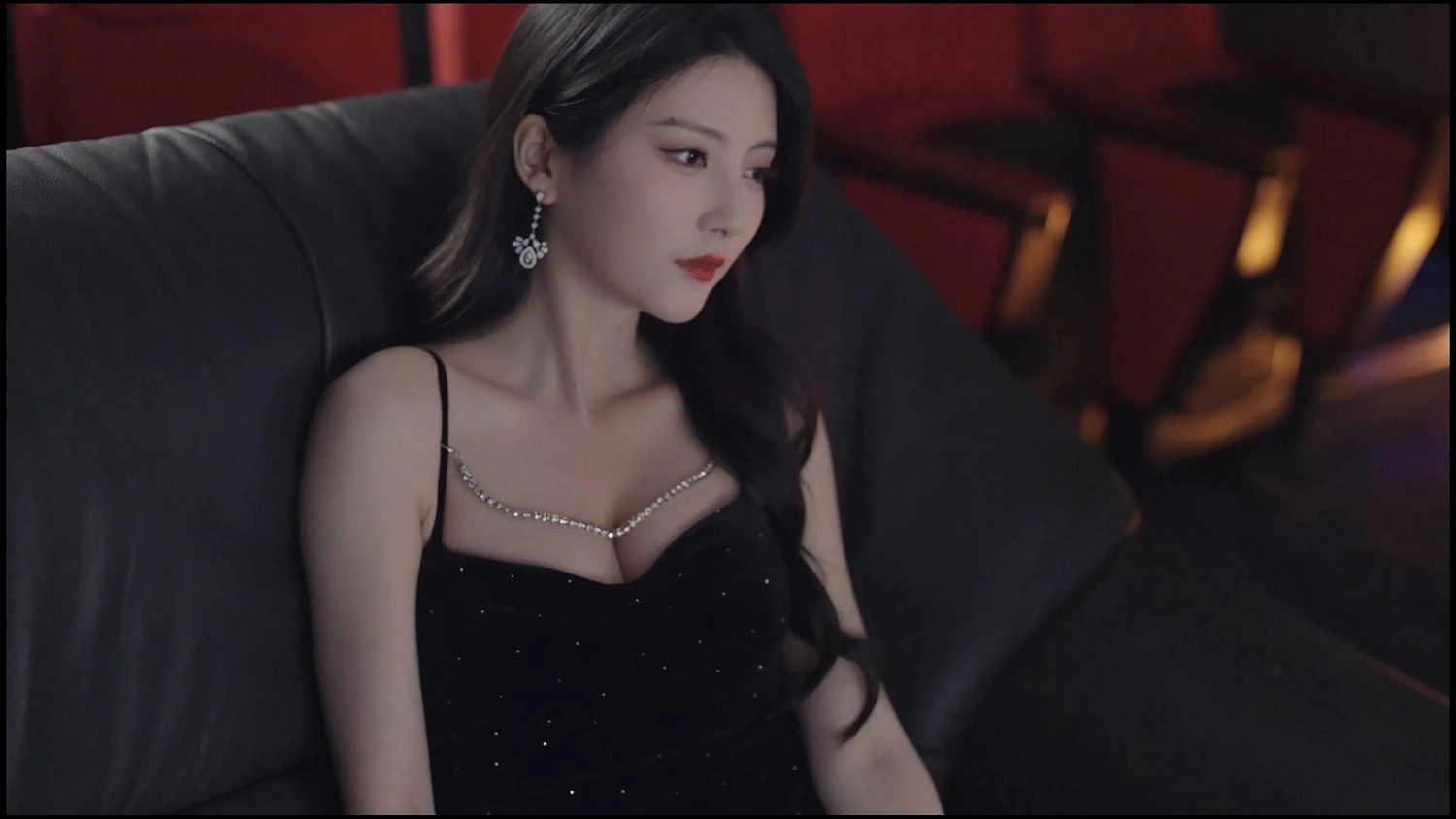 Vanity Fair: The Pursuit